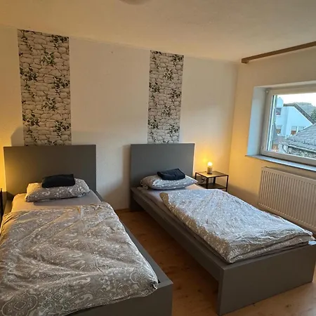 - 4 Appartement Rhaunen